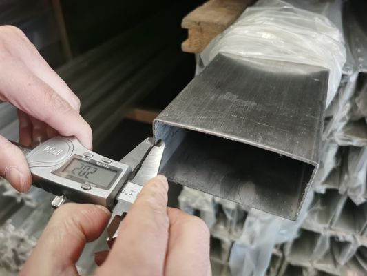 De decoratieve Roestvrij staal Rechthoekige Buis A312 poetste 150mm op